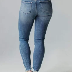 Bottoms Cyndi Distressed Jeans