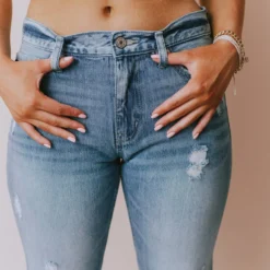 KanCan Asher Mid Rise Boyfriend Jeans