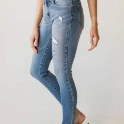 Vendor-unknown Logan Mid Rise Skinny Jeans