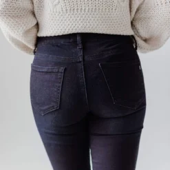 Jeans Loretta Mid Rise Skinny Jean Super Dark