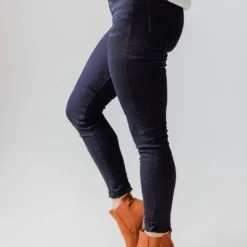 Jeans Loretta Mid Rise Skinny Jean Super Dark