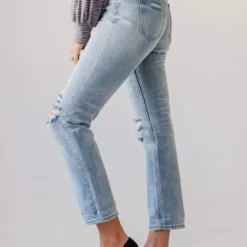 Jeans Mandi Mid Rise Relaxed Skinny Jean Light