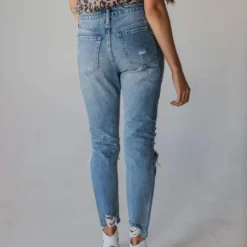 Vendor-unknown Ruby Distressed Mom Jeans