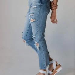 Vendor-unknown Ruby Distressed Mom Jeans