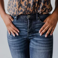 Shayne Distressed Jeans