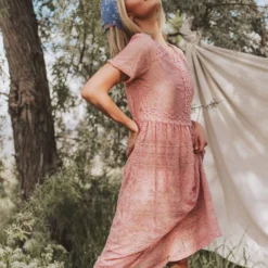 Vendor-unknown Karalyn Lace Midi Dress Dresses