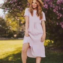 Vendor-unknown Dresses Sylvie Tiered Midi Dress Light Pink