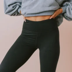 Lucy Avenue High Waisted Lycra-Blend Essential Leggings Black