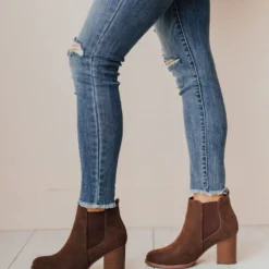 Arden Booties Brown