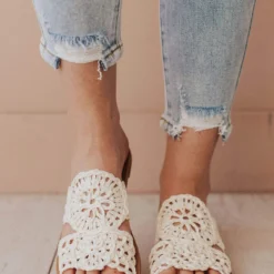East Lion Shoes Crochet Sandals Off White