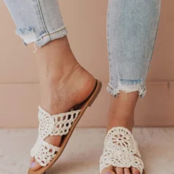 East Lion Shoes Crochet Sandals Off White