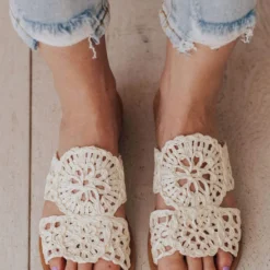 East Lion Shoes Crochet Sandals Off White