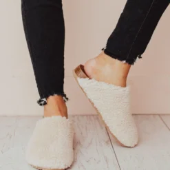 Desmond Slippers Beige