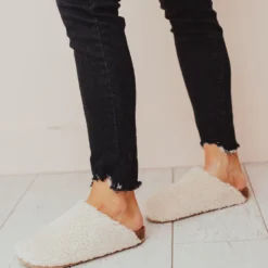 Desmond Slippers Beige