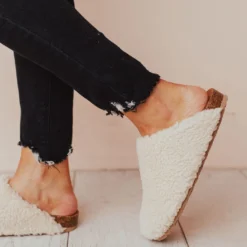 Desmond Slippers Beige