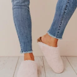 Desmond Slippers Pink Shoes