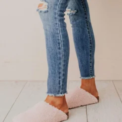 Desmond Slippers Pink Shoes