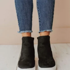 Shoes Fetch Wedge Sneakers Black