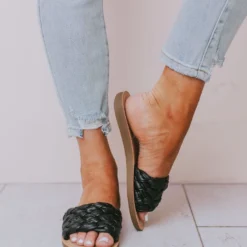 Vendor-unknown Shoes Scottie Braided Sandals Black