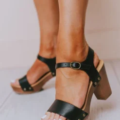 Fortune Dynamic Coralie Buckled Heels Black