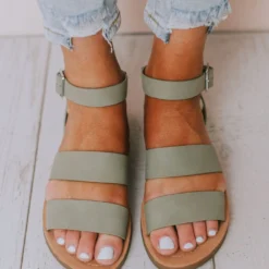 Fortune Dynamic Clover Buckled Sandals Sage