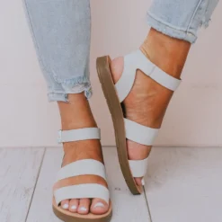 Fortune Dynamic Shoes Clover Buckled Sandals Stone