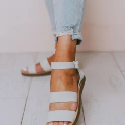 Fortune Dynamic Shoes Clover Buckled Sandals Stone