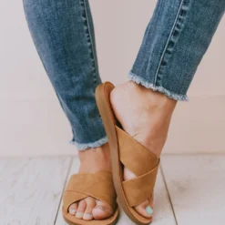 Shoes Corben Criss Cross Sandals Coffee