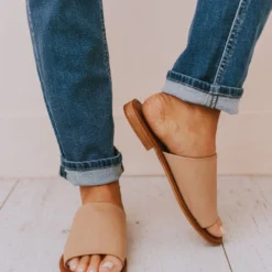 Elio Slip On Sandals Blush