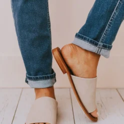 Elio Slip On Sandals Nude