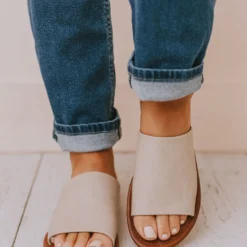 Elio Slip On Sandals Nude