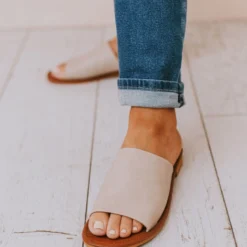 Elio Slip On Sandals Nude