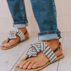 Shoes Elowen Bow Sandals Black/Beige