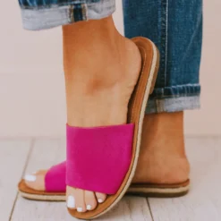 Leora Slip On Sandals Magenta Shoes