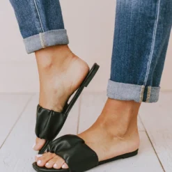 Shoes Flora Ruched Sandal Black