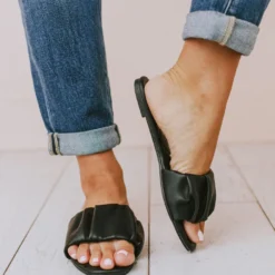 Shoes Flora Ruched Sandal Black