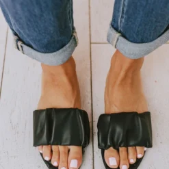 Shoes Flora Ruched Sandal Black