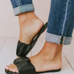 Shoes Flora Ruched Sandal Black