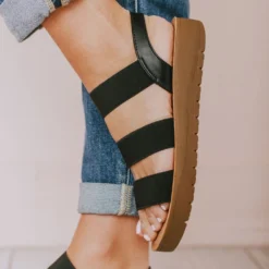 Shoes Leland Stretchy Sandals Black