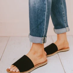 Shoes Leora Slip On Sandals Black