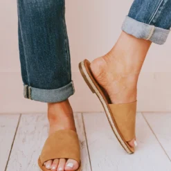 Shoes Leora Slip On Sandals Coffee