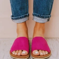 Leora Slip On Sandals Magenta Shoes