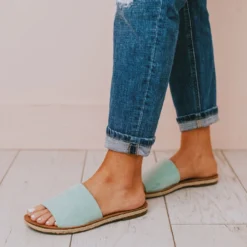 Shoes Leora Slip On Sandals Mint