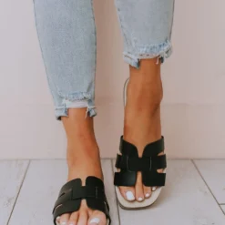 Sandals Shoes Madison Slide In Sandal Black