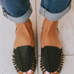 Mariposa Strappy Sandal Black