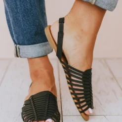 Mariposa Strappy Sandal Black