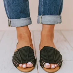 Mariposa Strappy Sandal Black