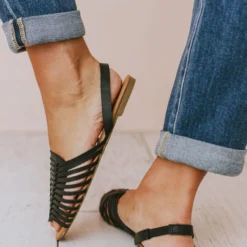 Mariposa Strappy Sandal Black