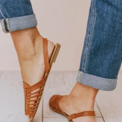 Shoes Mariposa Strappy Sandal Cognac