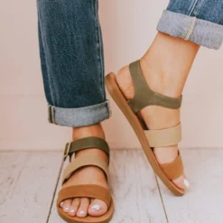 Shoes River Strap Sandals Olive Multi